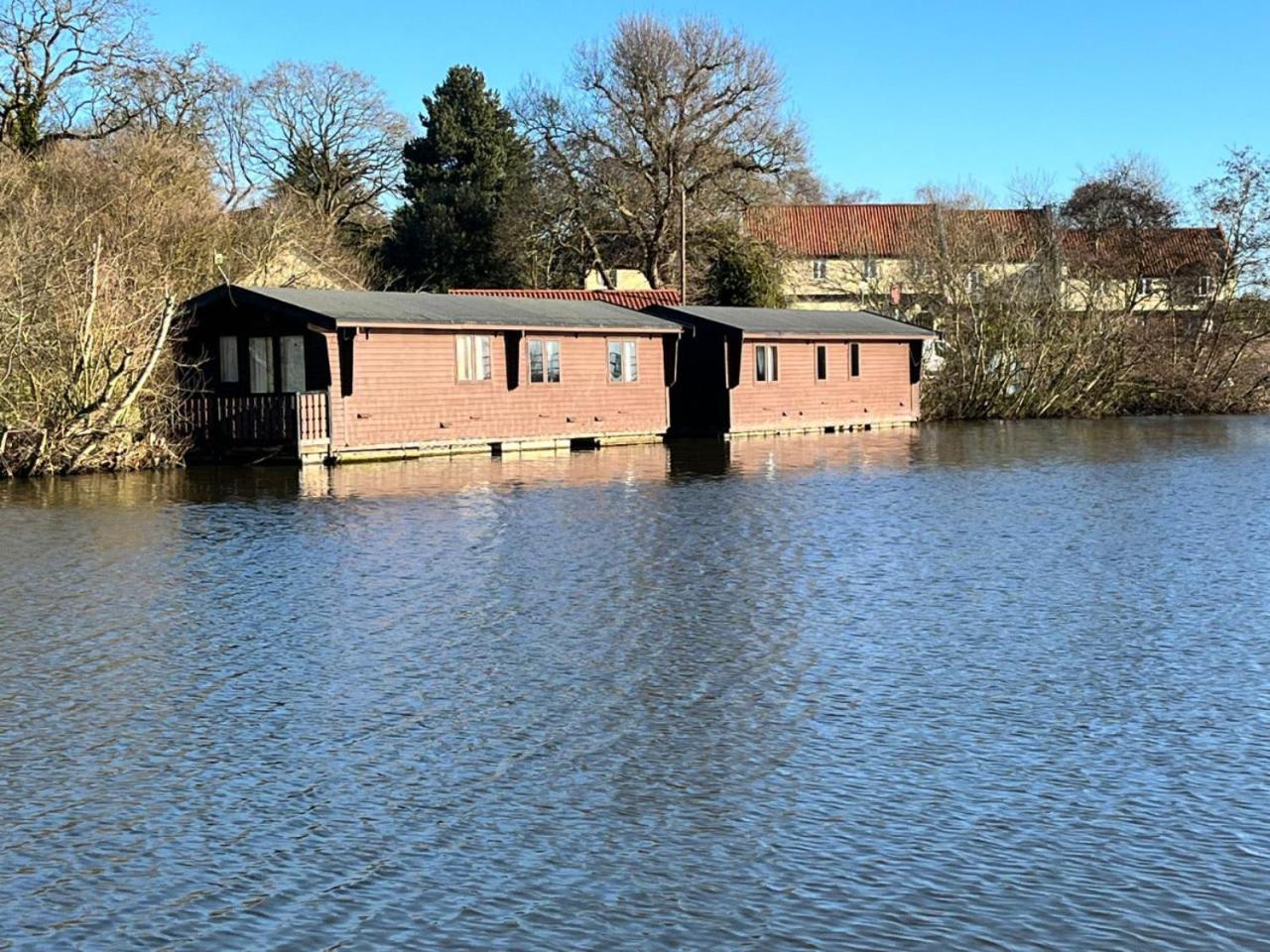 Hickling Broads Lodge Houseboat Stalham Exteriér fotografie